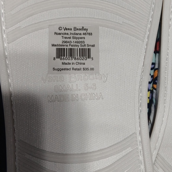 NWT Vera Bradley travel slippers size 5-6 - Picture 4 of 4